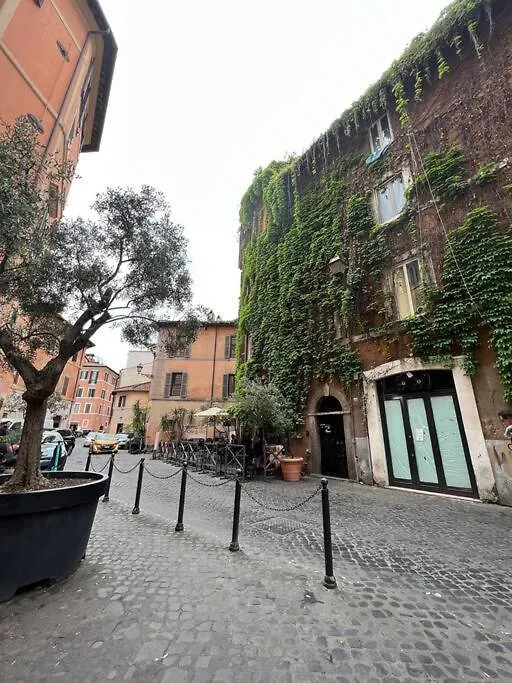 Casa Tasteverina Roma Apartment Italy